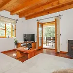 Holiday home Holiday Home Ceko By Interhome *