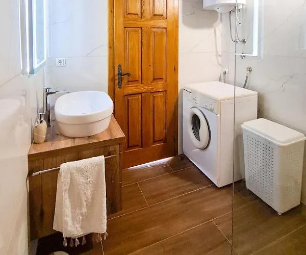 Ceko By Interhome Nyaraló Sukošan